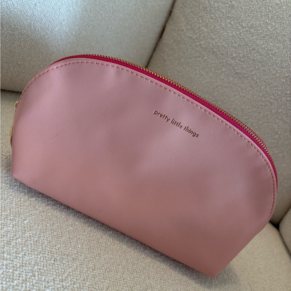 PrettyLittleThing Blush Pink Dome Cosmetic Pouch with Gold Zipper